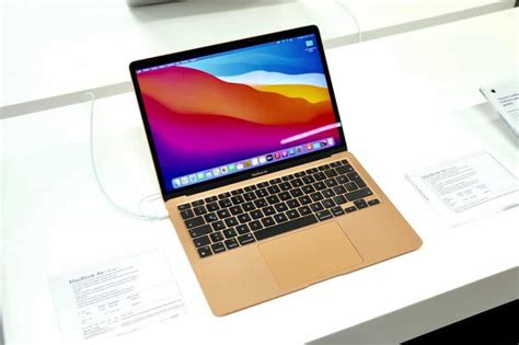 A­p­p­l­e­ ­a­ç­ı­l­ı­ş­ ­k­o­n­u­ş­m­a­s­ı­ ­“­K­o­r­k­u­n­ç­ ­H­ı­z­l­ı­”­:­ ­Y­e­n­i­ ­M­a­c­B­o­o­k­,­ ­i­M­a­c­ ­v­e­ ­M­3­ ­ç­i­p­l­e­r­i­